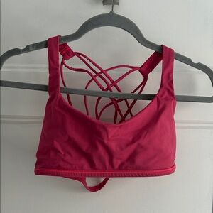lululemon sport bar Free to be wild Strappy Sports Bra - Raspberry